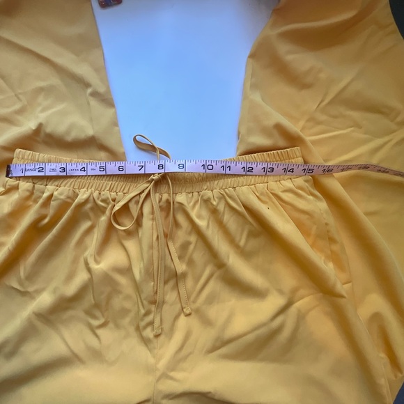 ChicMe Two Piece Yellow Vacation wear V Neck Flare Sleeve Top Wide Leg Pants Set - Picture 10 of 11